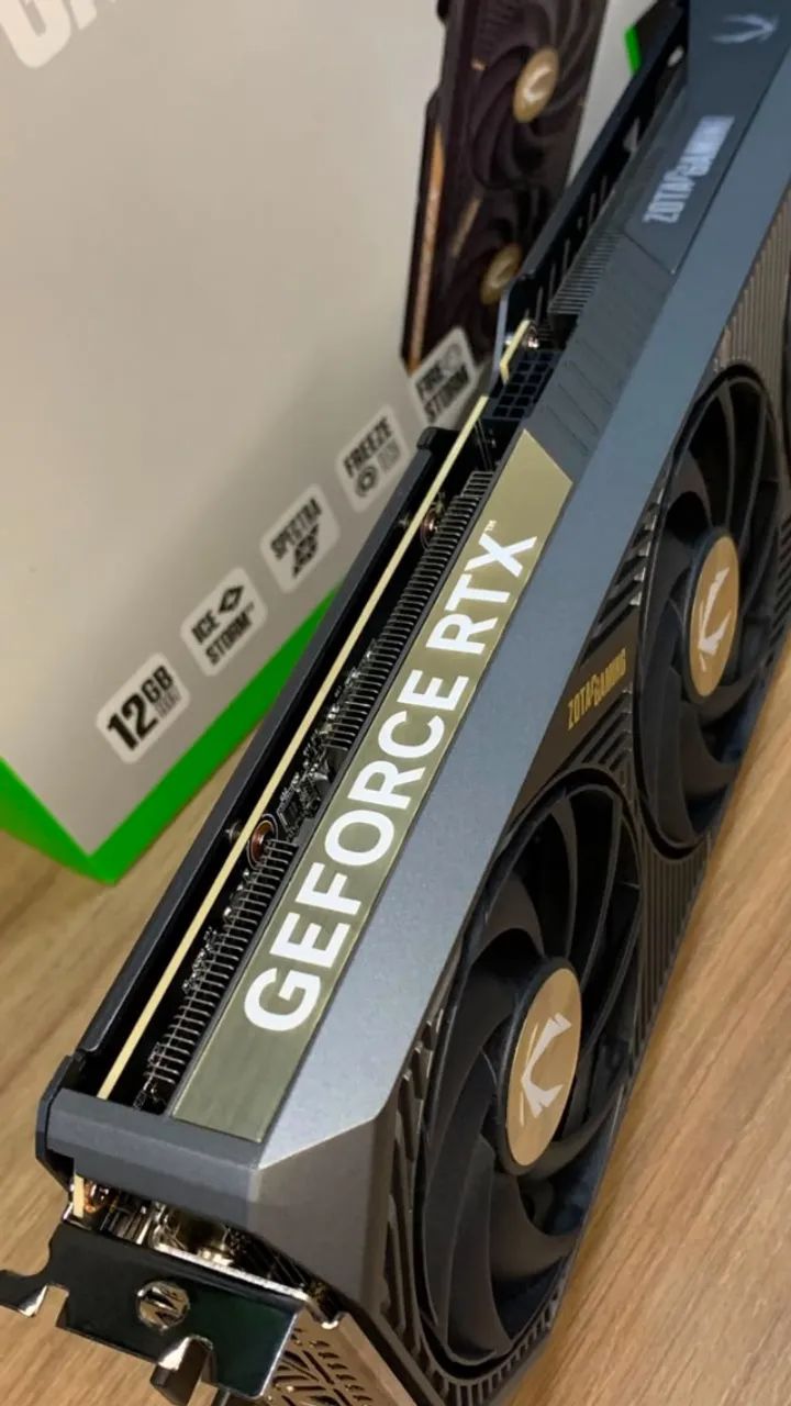 RTX 5070 12GB ZOTAC GAMING TRIPLE FAN - Foto 3