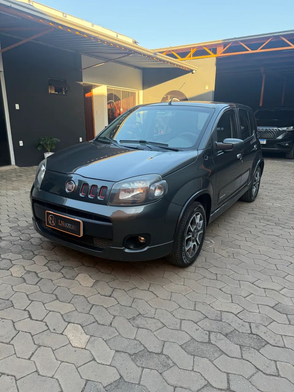Fiat Uno Sporting 1.4 EVO Fire Flex 8V 4P 2013 - Foto 2