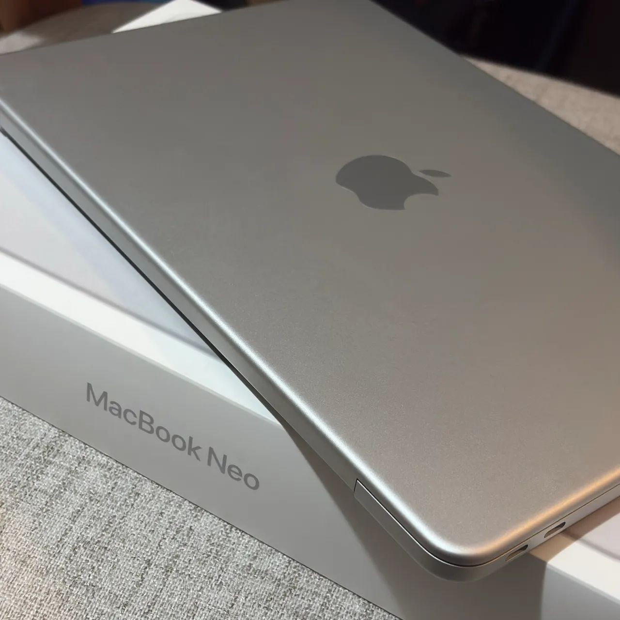 MacBook Neo (512gb SSD) Silver Garantia Apple Junho/2027
