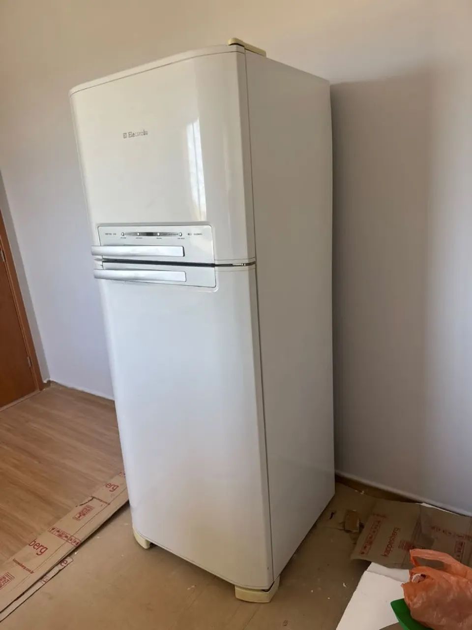 Geladeira Electrolux DF46 220V - Foto 2