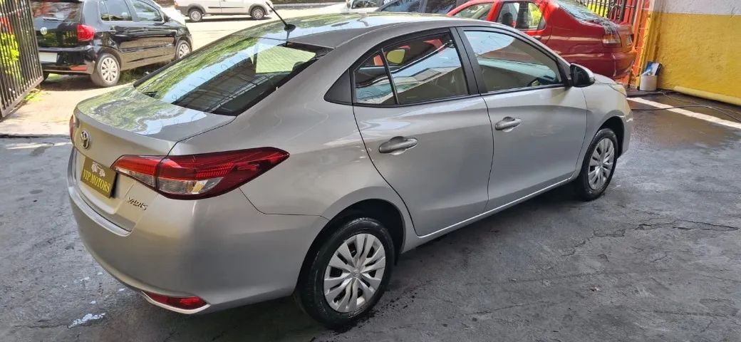 Toyota Yaris XL Sedan 1.5 Flex 16V 4p Aut., foto 4 de 10