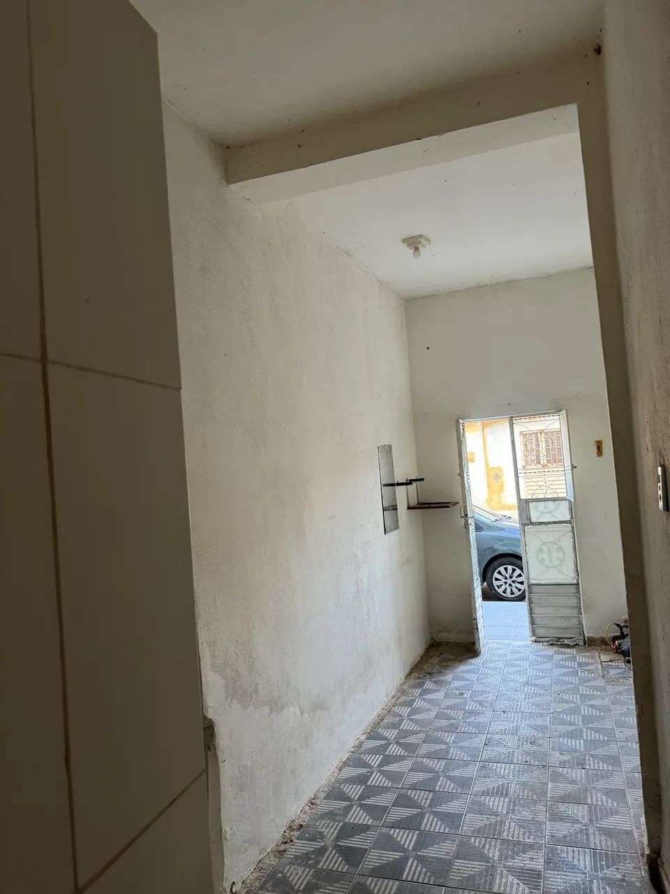 Alugo kitnet VÃO COM BANHEIRO  - Foto 4