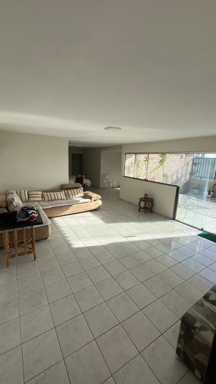 VENDO COBERTURA LINEAR COM 4 QUARTOS NOS BANCÁRIOS - Foto 3