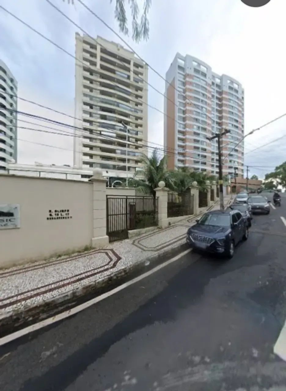 Apartamento para aluguel possui 195 metros quadrados com 4 quartos em Renascença - São Luí 1