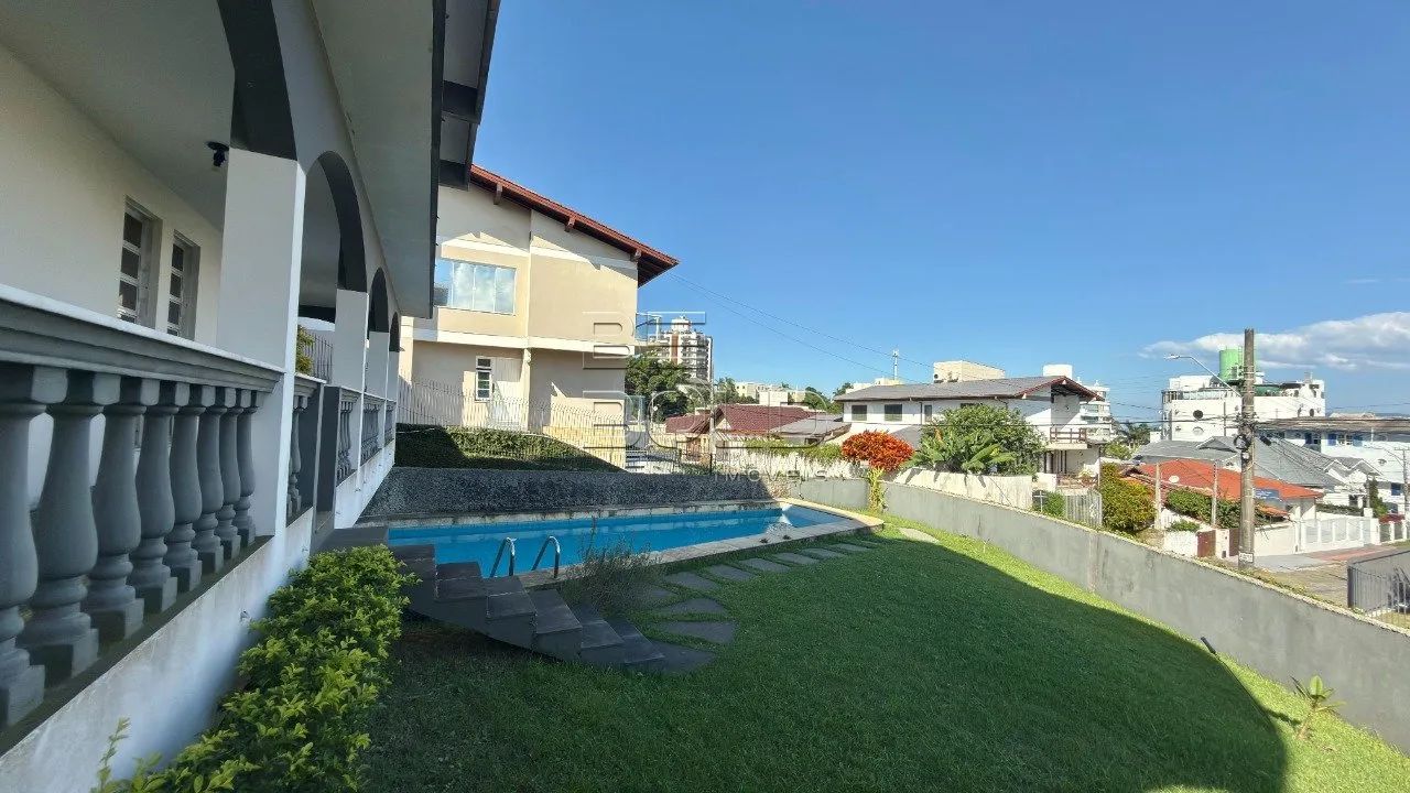Casa com 4 dormitórios no Itaguaçu - Foto 3