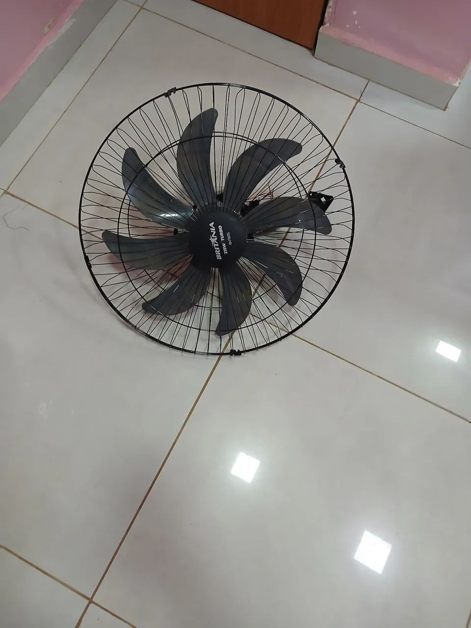 Vende - se Ventilador Britânia