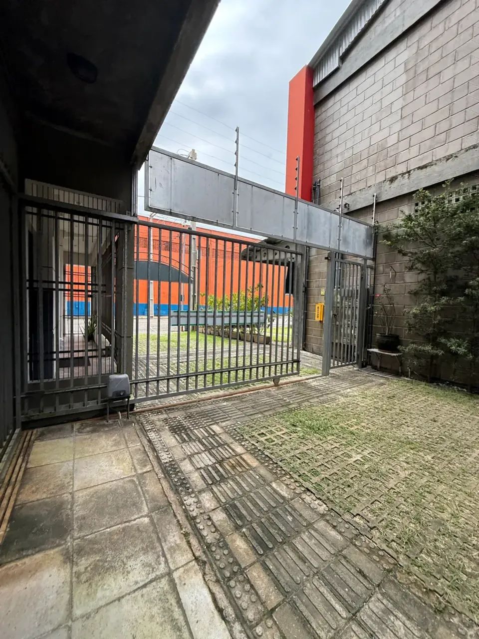 Sala comercial para alugar com 25m² | Centro - Capanema | 4 salas comerciais disponíveis - Foto 2