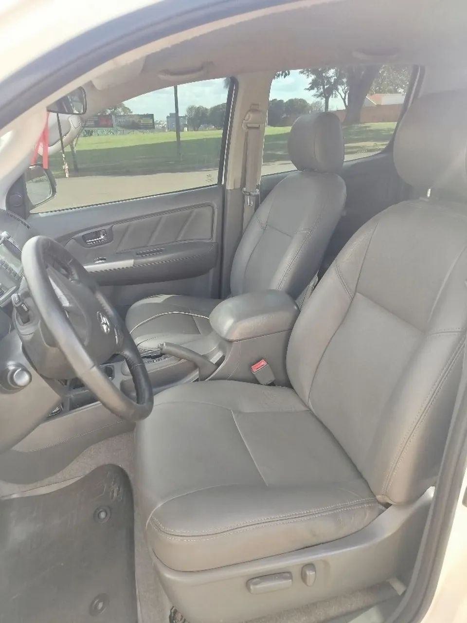Toyota Hilux CD SRV D4-d 4X4 3.0 TDI Diesel AUT 2012 - Foto 6