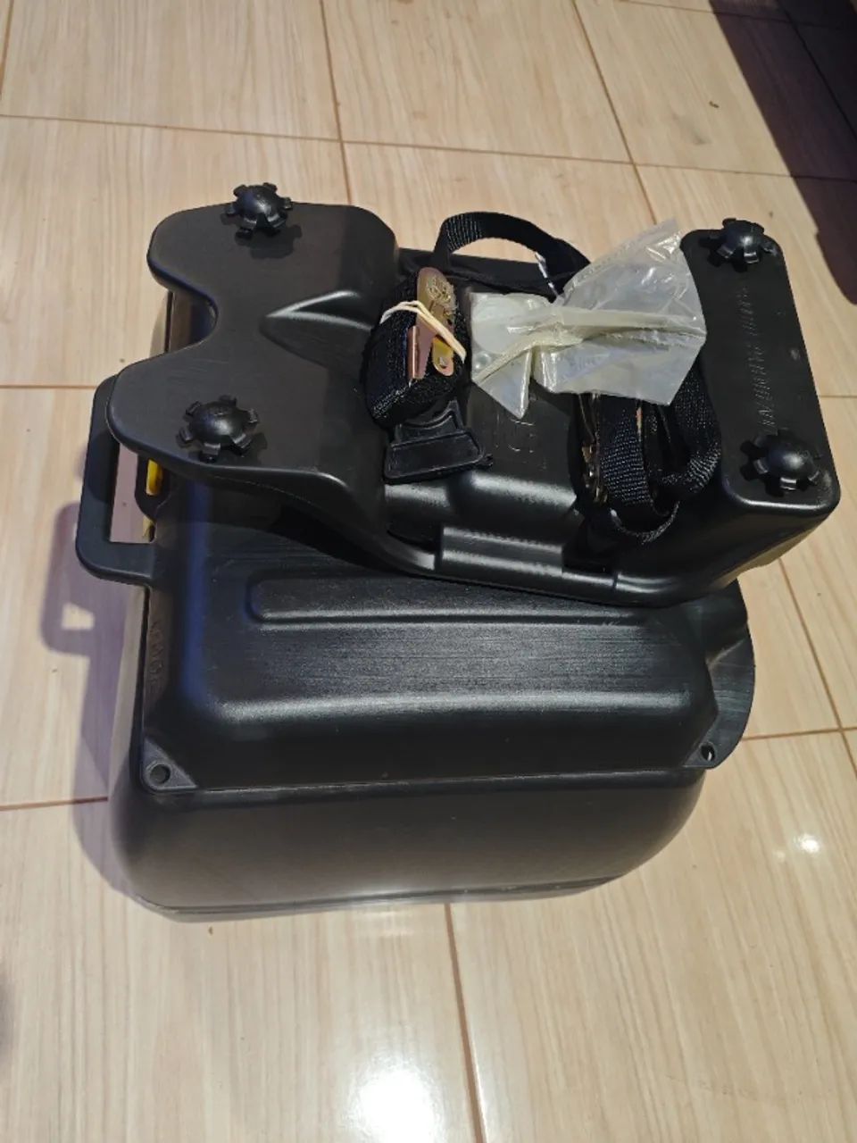 Baú 100L ICBras, com suporte incluso - Foto 3