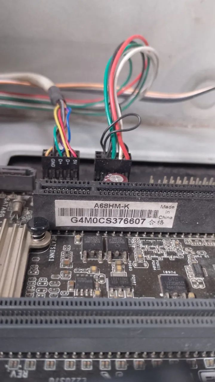 Kit Asus A68HN-K + A10 5800B e 8 Gigas mem - Foto 2