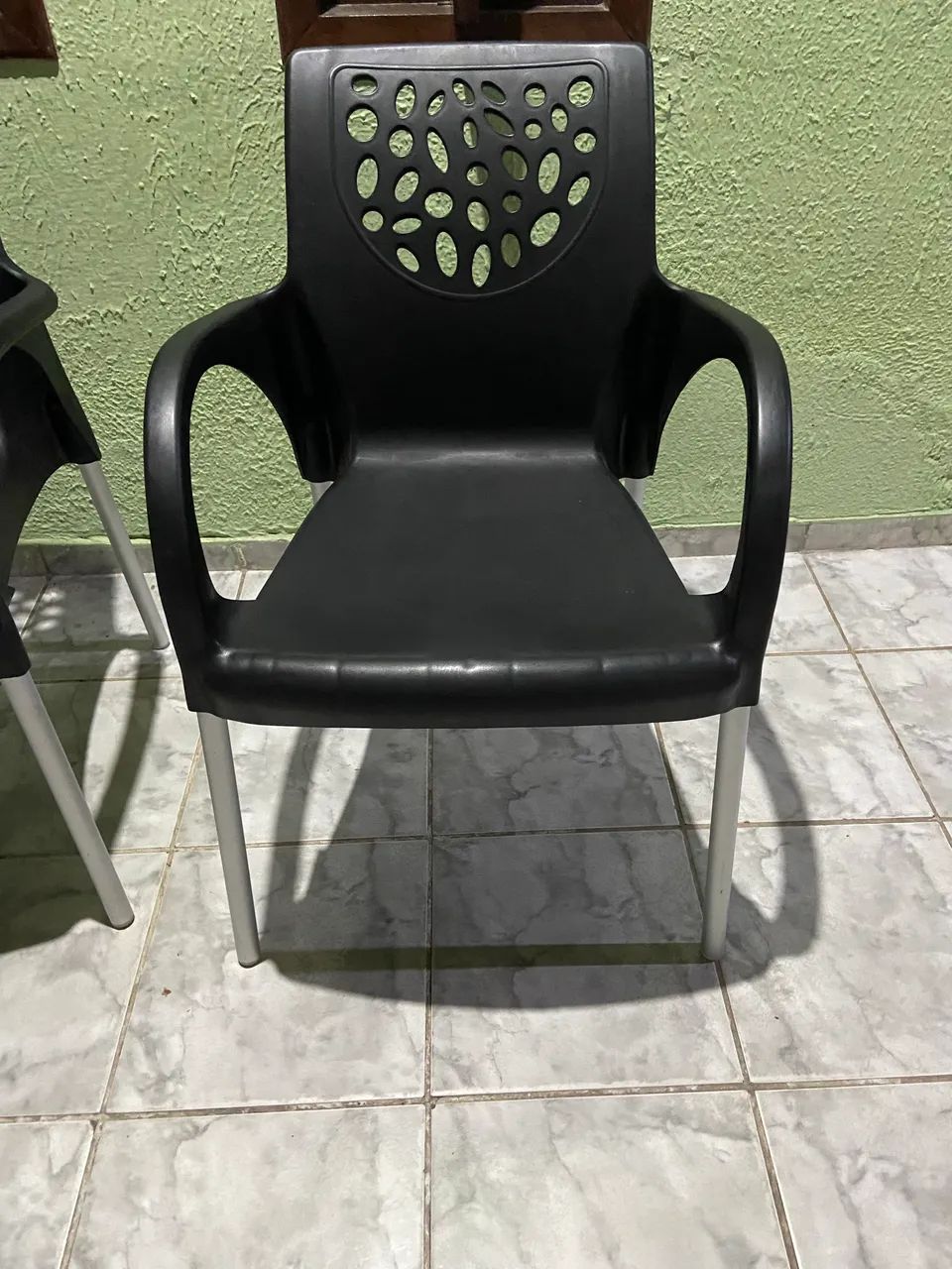 Jogo com 4 cadeiras de jantar !!!! - Foto 3