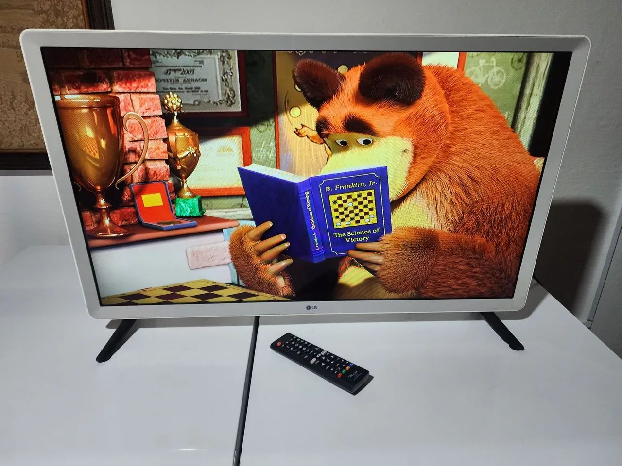 TV LG 32 SMART BRANCA  - Foto 4