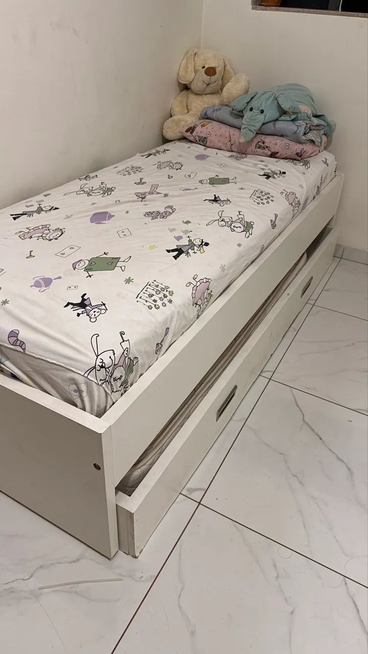 Bi- cama com colchão 