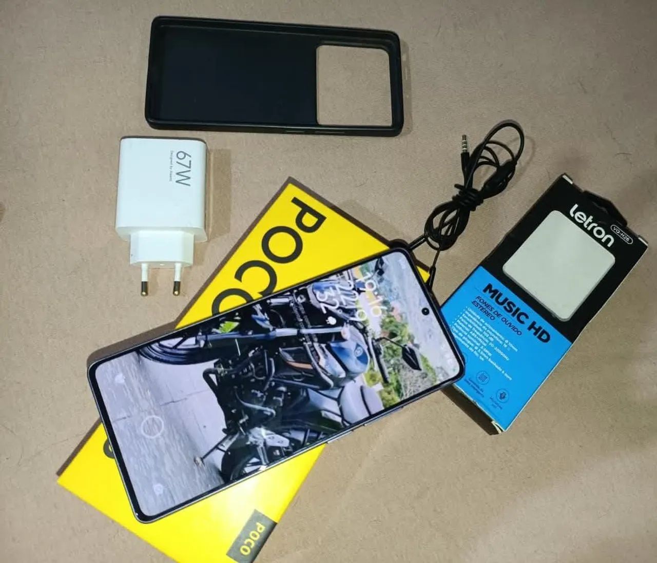 POCO M6 Pro (usado) 8 RAM 256 Gigas de memória  - Foto 2