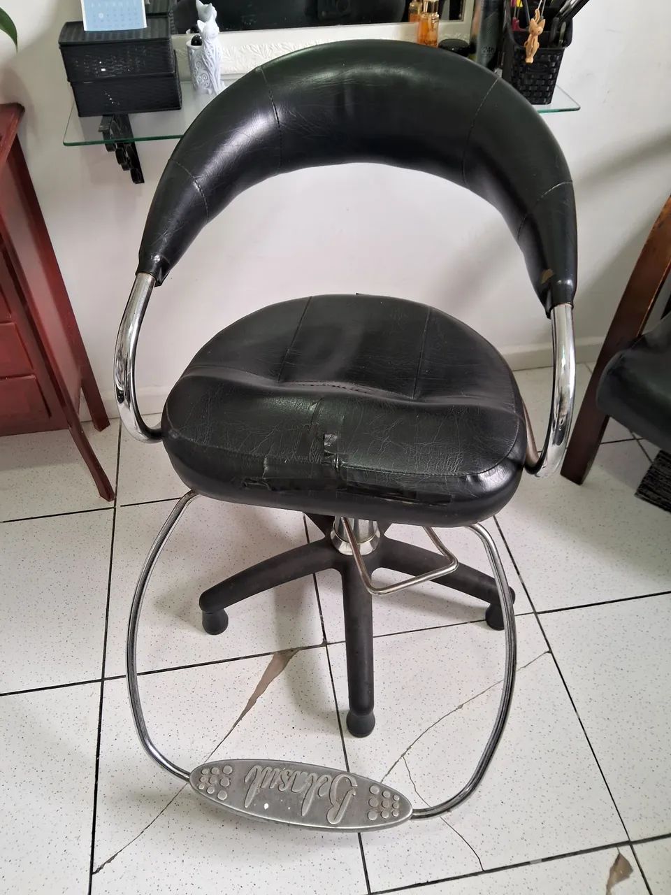 Precisa so trocar o corino,mas funcionando perfeitamente