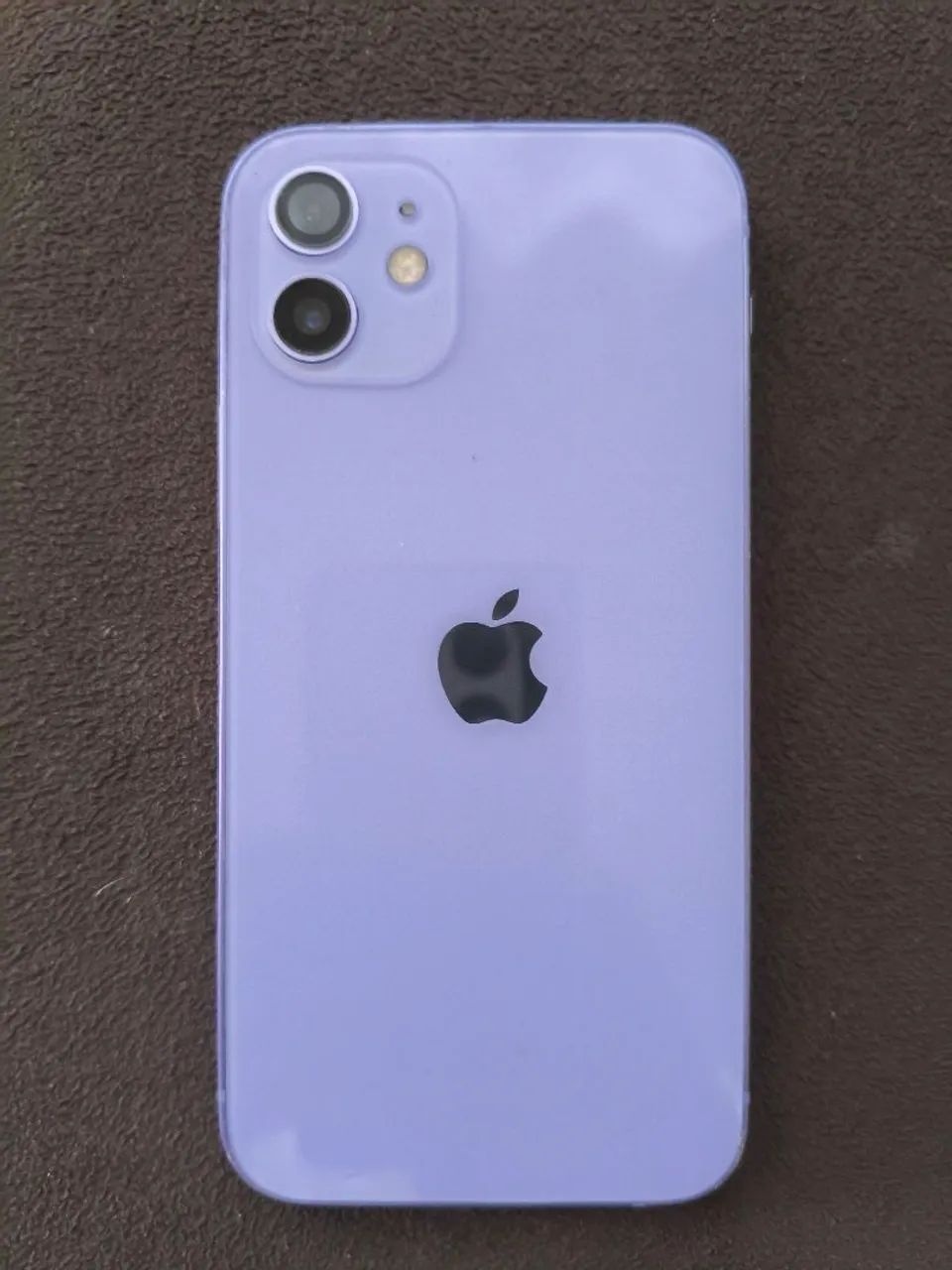 iPhone 12 em excelente estado 