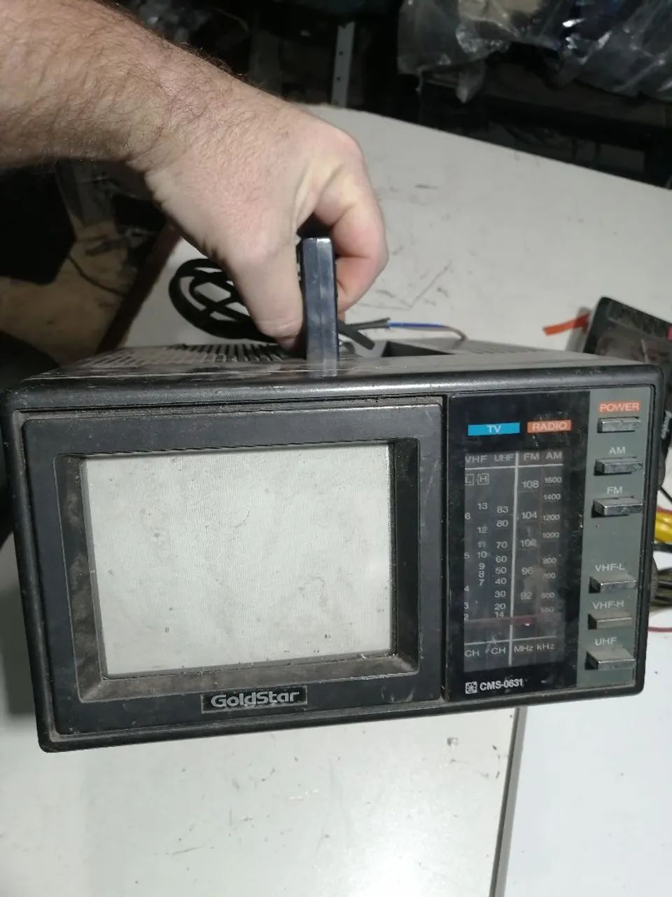 Mini TV de tubo, funciona parcial leia!  - Foto 2