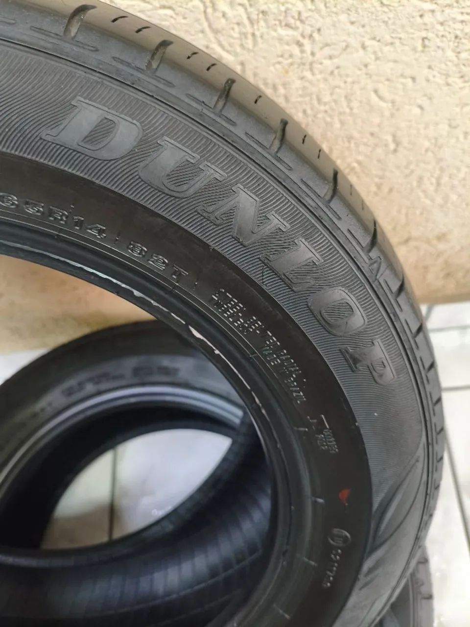 Par de Pneus Usado 175/65R14 Dunlop - Foto 4