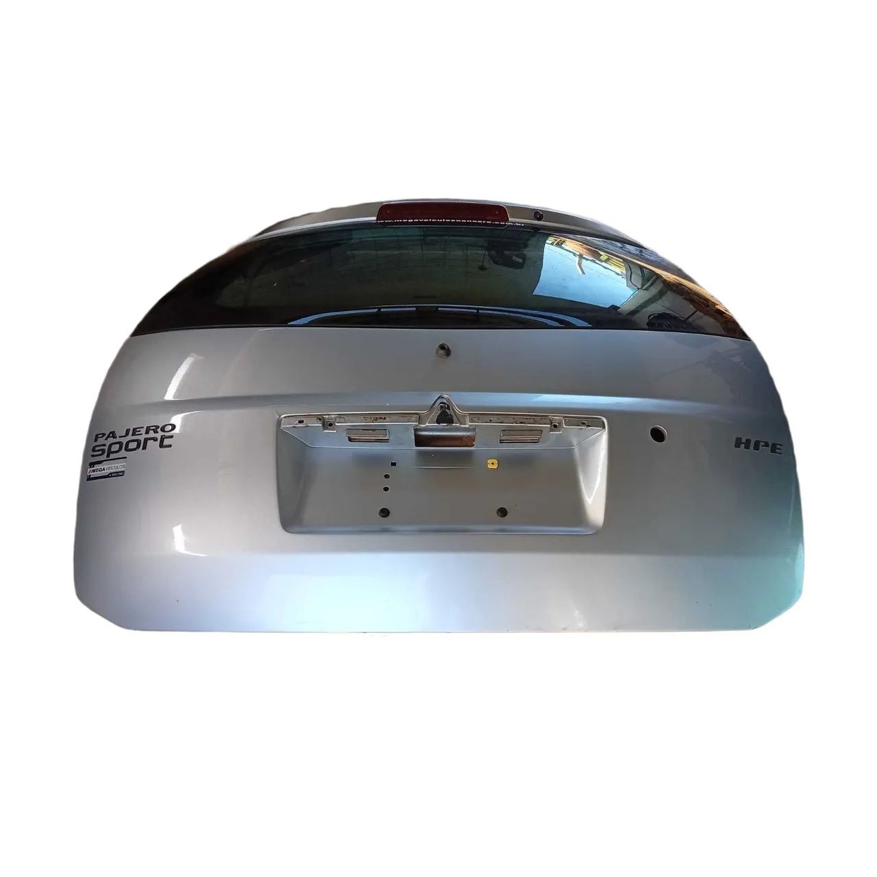 TAMPA TRASEIRA PORTA MALAS PAJERO SPORT 2.5 2008 DETALHE - Peças