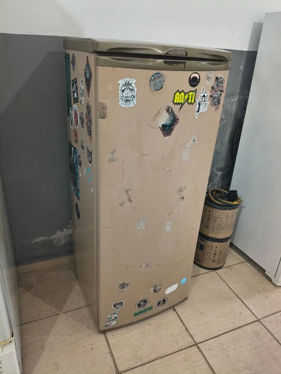 Geladeira Electrolux Marrom  - Foto 3