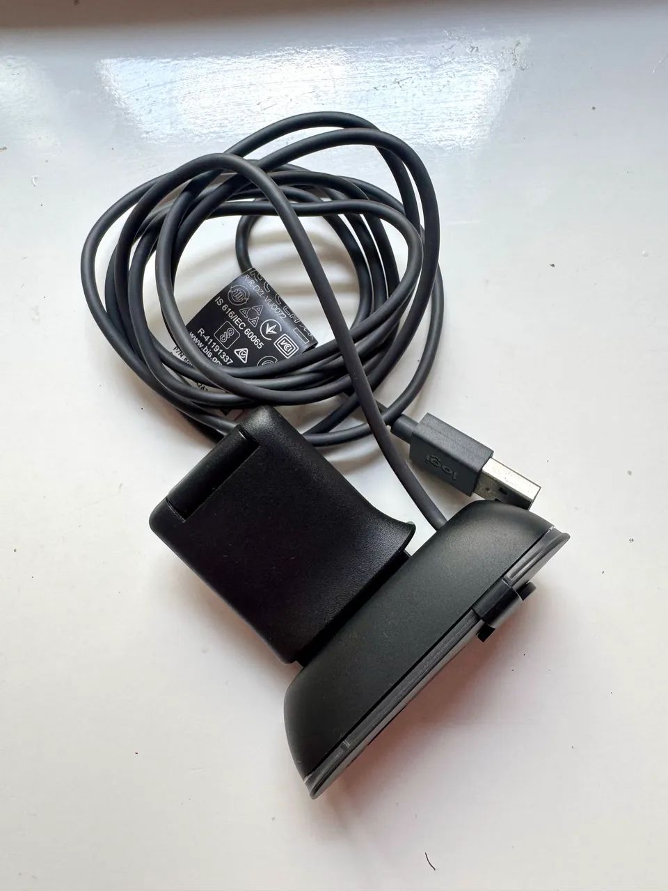 Webcam Full HD Logitech Brio 100 - Grafite - Foto 4