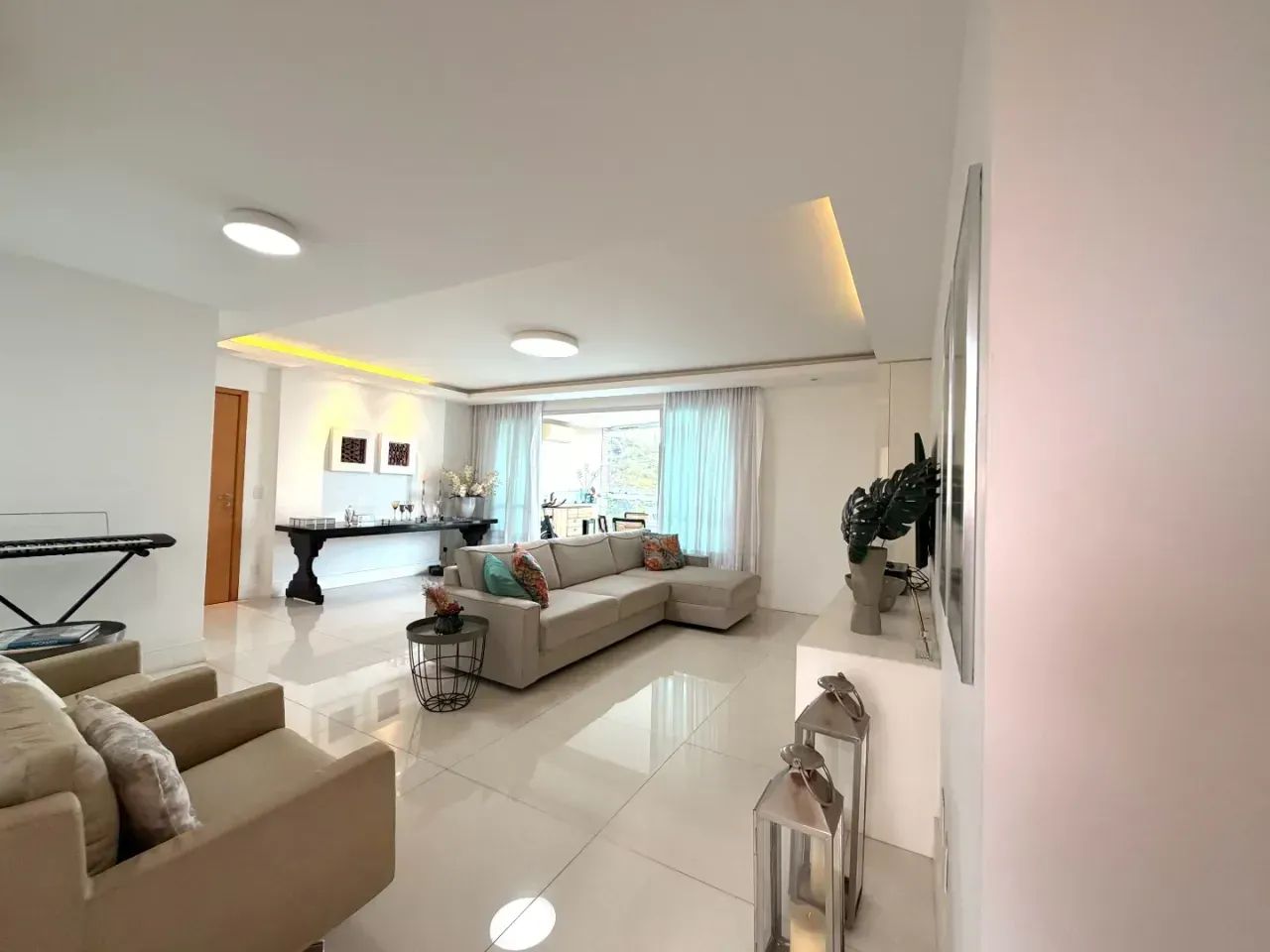3 Quartos, 2 suítes, 3 vagas, na Praia do Canto. - Foto 5
