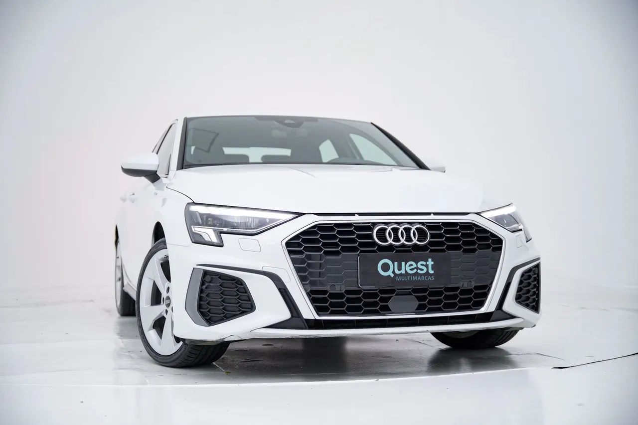 Audi A3 Sedan S-line 2.0 TFSI S-tronic 2024
