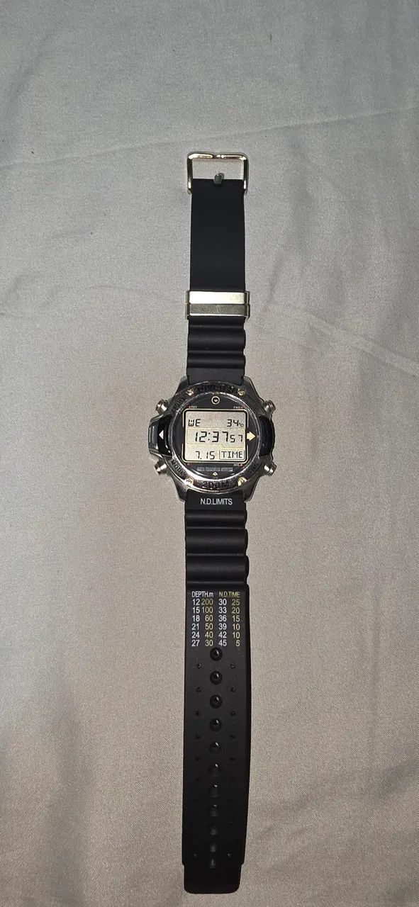 VENDO RELÓGIO CITIZEN HIPER AQUALAND D202 FUNCIONANDO PERFEITAMENTE SENSOR DE MERGULHO - Foto 3