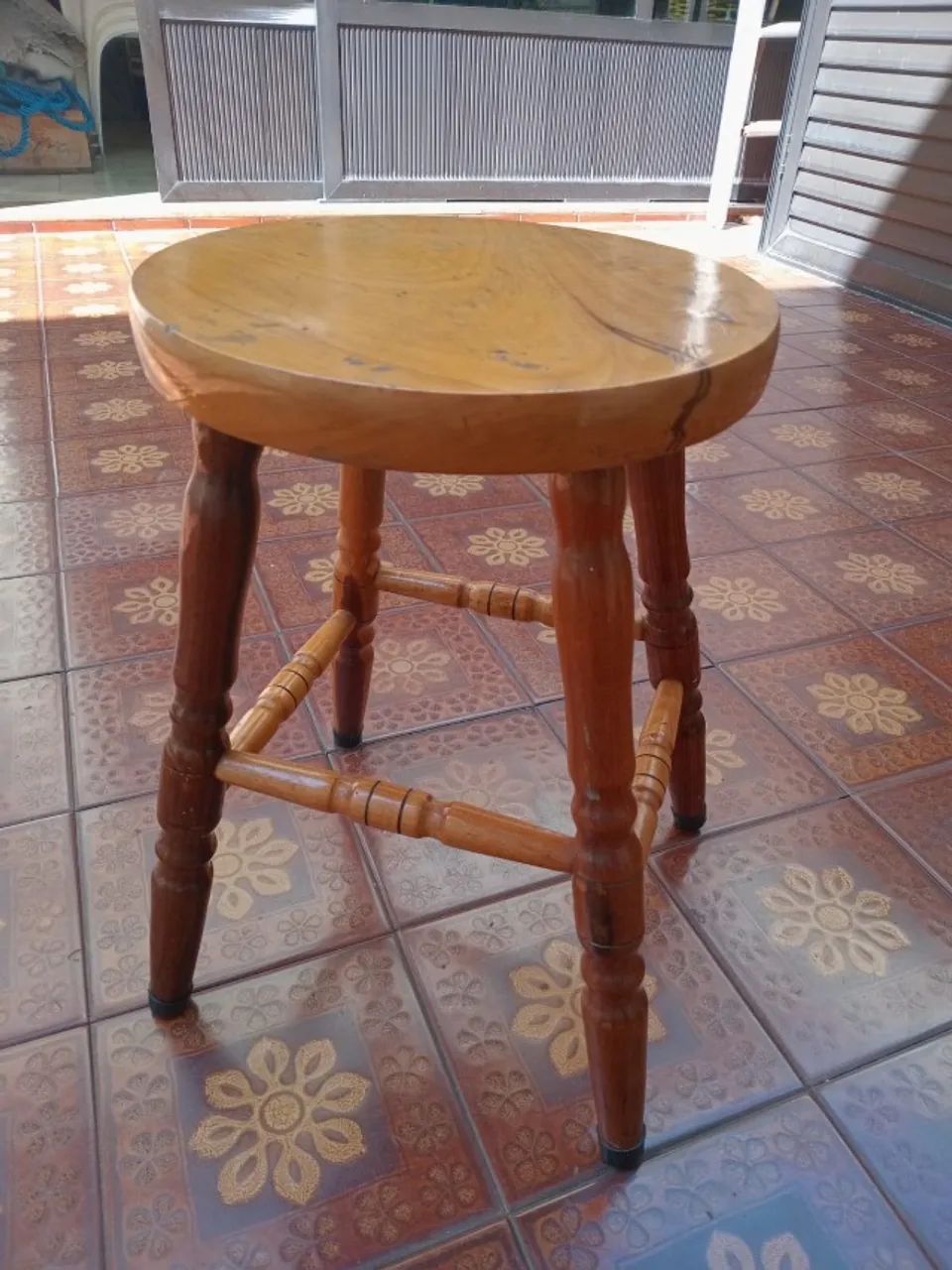 Banqueta de Madeira Rústica usada 43cm