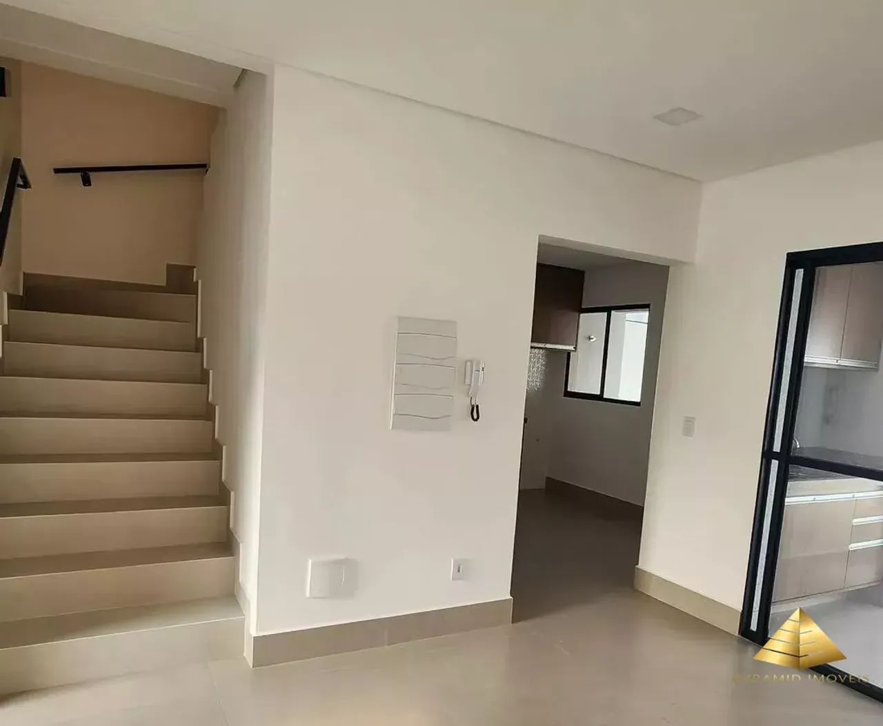 Sobrado para venda, 3 quarto(s), Jardim Tropical, Cuiabá - Foto 4