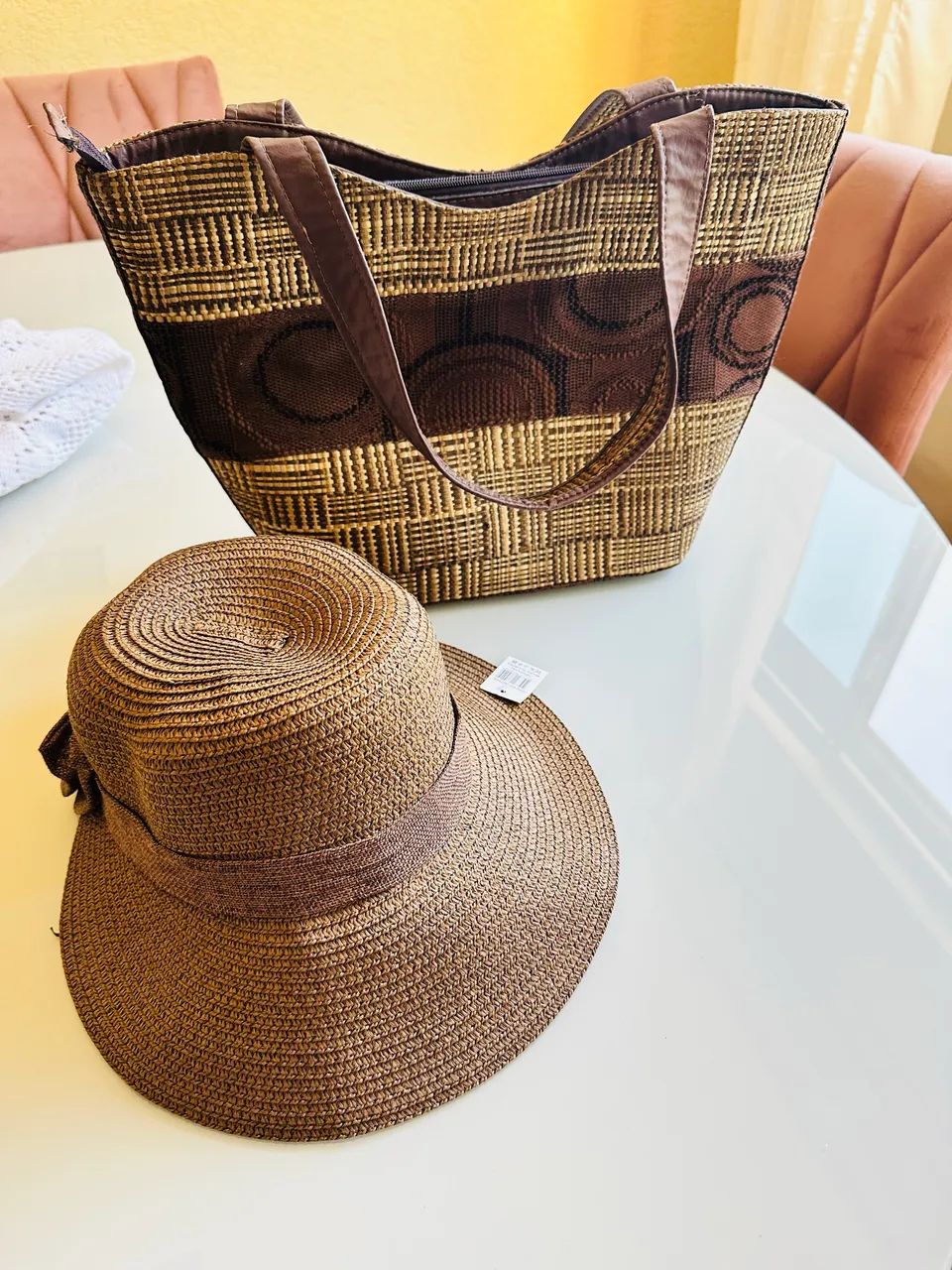 Kit 1 bolsa estruturada de praia + 1 chapéu 