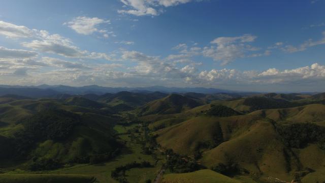 Pasto ao lado da RJ 153 Km 30,5 Volta Redonda - Foto 4