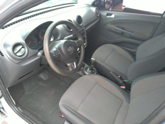 VOLKSWAGEN VOYAGE CITY 1.6 2013 - Foto 11