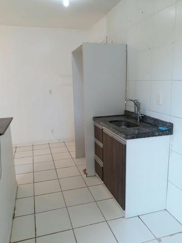 Vitória Maguari com modulados - 2 quartos com sacada, reformado no 1 andar - Foto 13
