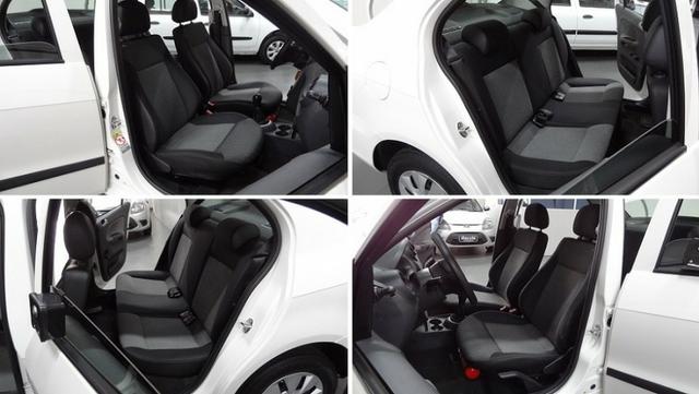 Volkswagen Voyage 1.0 (G6) Flex - Foto 10