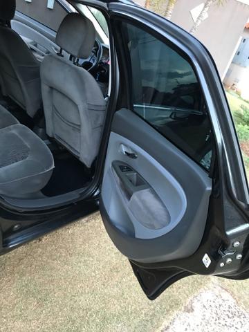 Fiat Linea HLX 1.9 Dualogic - Foto 11
