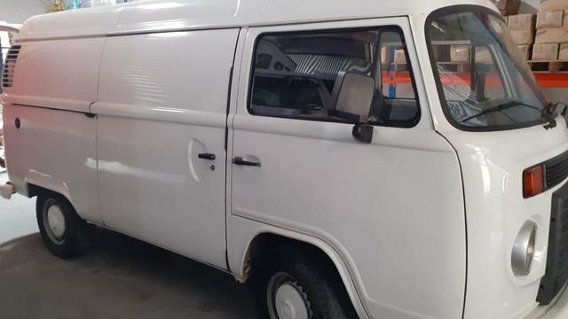 Vende ou troca Kombi - Foto 2