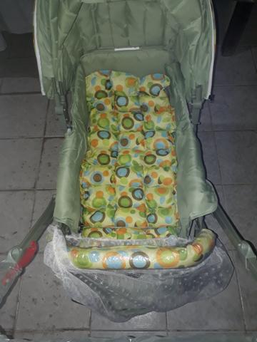 Vendo carrinho berço novo nunca - Foto 4