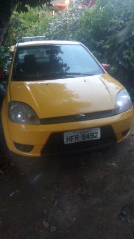Fiesta sedan 1.6 Zetec Rocam 7.000