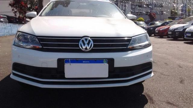 VOLKSWAGEN JETTA COMFORTLINE 2.0 TIP FLEX Branco 2015/2016 - Foto 8