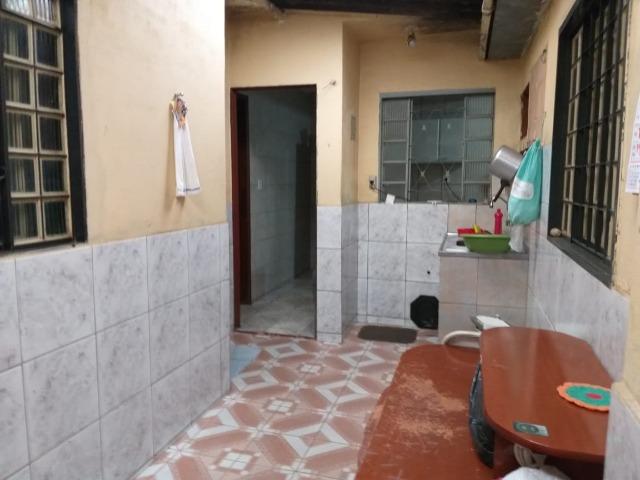 Ótima casa na quadra 202 com 03 quartos escriturado - Foto 6