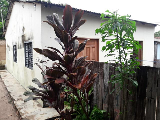 Vendo casa no bairro do diamantino,rua São João 131 próximo à Ulbra.
