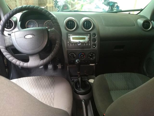 Ford fiesta sedan - Foto 5