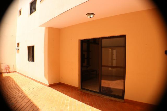 Apartamento Térreo Jd. Califórnia - 2quartos, 3 banheiros, 2 Quintais , 1 vaga - 110Mts - Foto 17