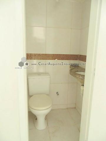Excelente casa duplex solta com 03 suítes na Lagoa Redonda - Foto 9