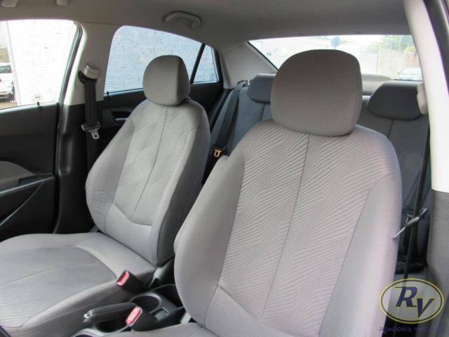 HB20S 2013/2014 1.6 COMFORT PLUS 16V FLEX 4P AUTOMÁTICO - Foto 7