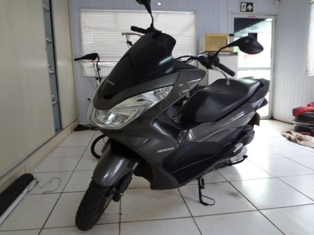 HONDA PCX 150 PLACA A 2016
