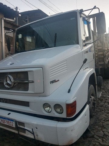 CAMINHÃO MERCEDES BENZ L