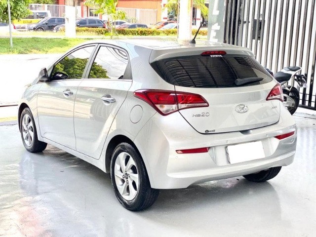 HYUNDAI HB20 2015