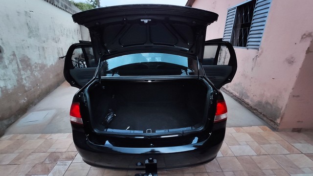 CORSA SEDAN